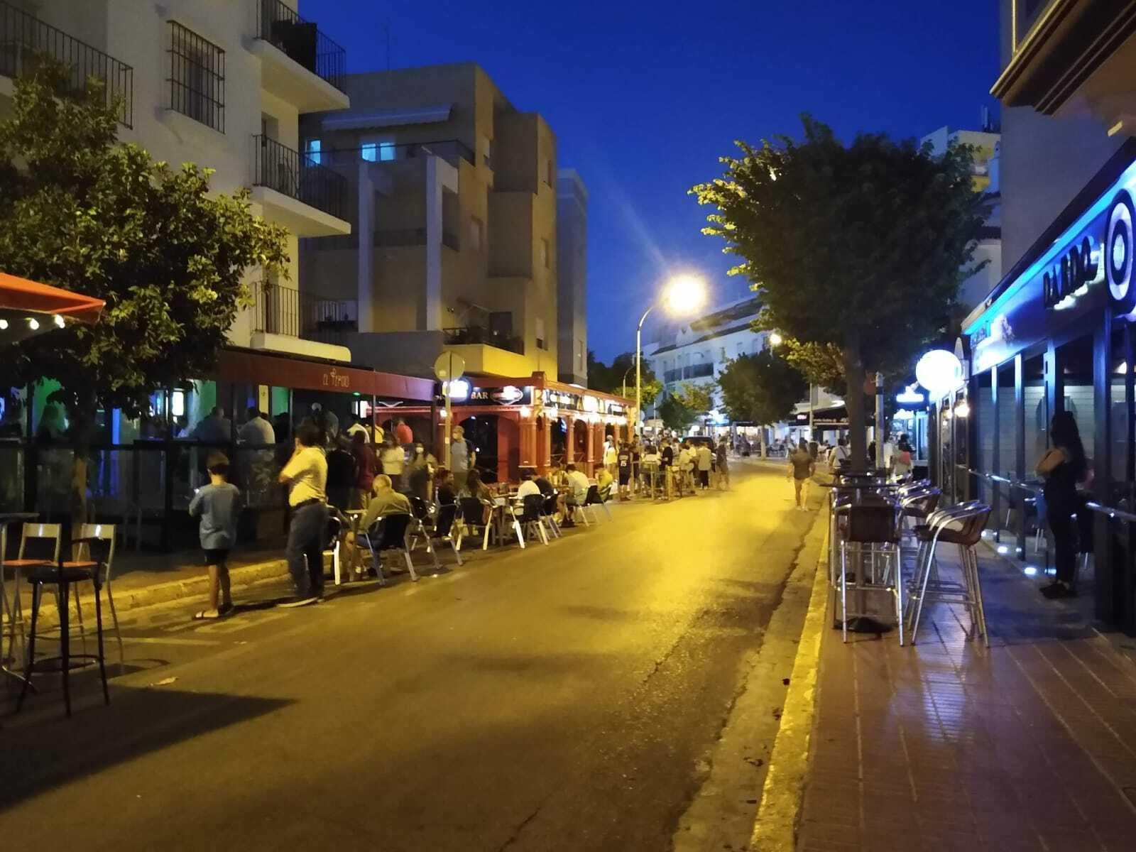 Locales de ocio nocturno en Rota.