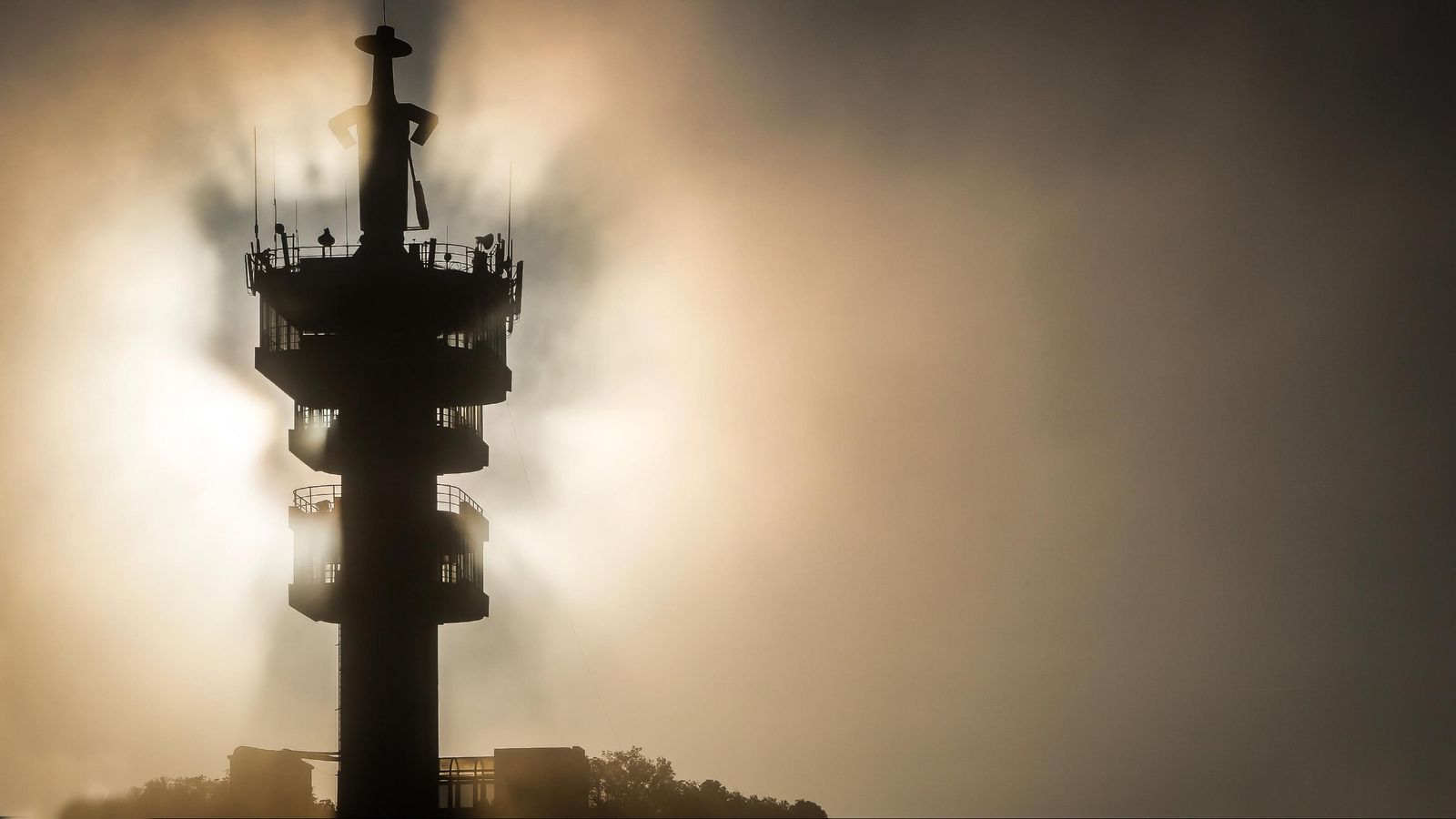 La Torre Tío Pepe, emblema del Circuito y de Jerez. La Torre Tío Pepe, emblema del Circuito y de Jerez.