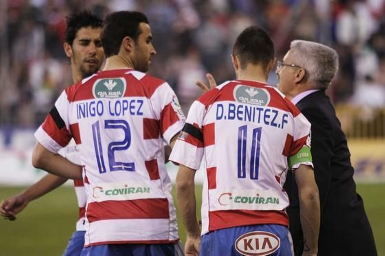 El Granada gana en casa a Las Palmas pese a jugar con diez toda la segunda parte. / Miguel Rodríguez