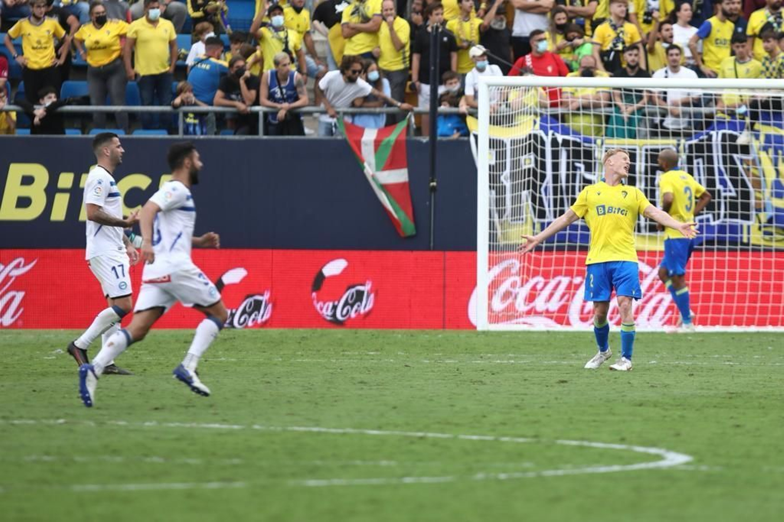 La imágenes de la derrota del Cádiz contra el Alavés