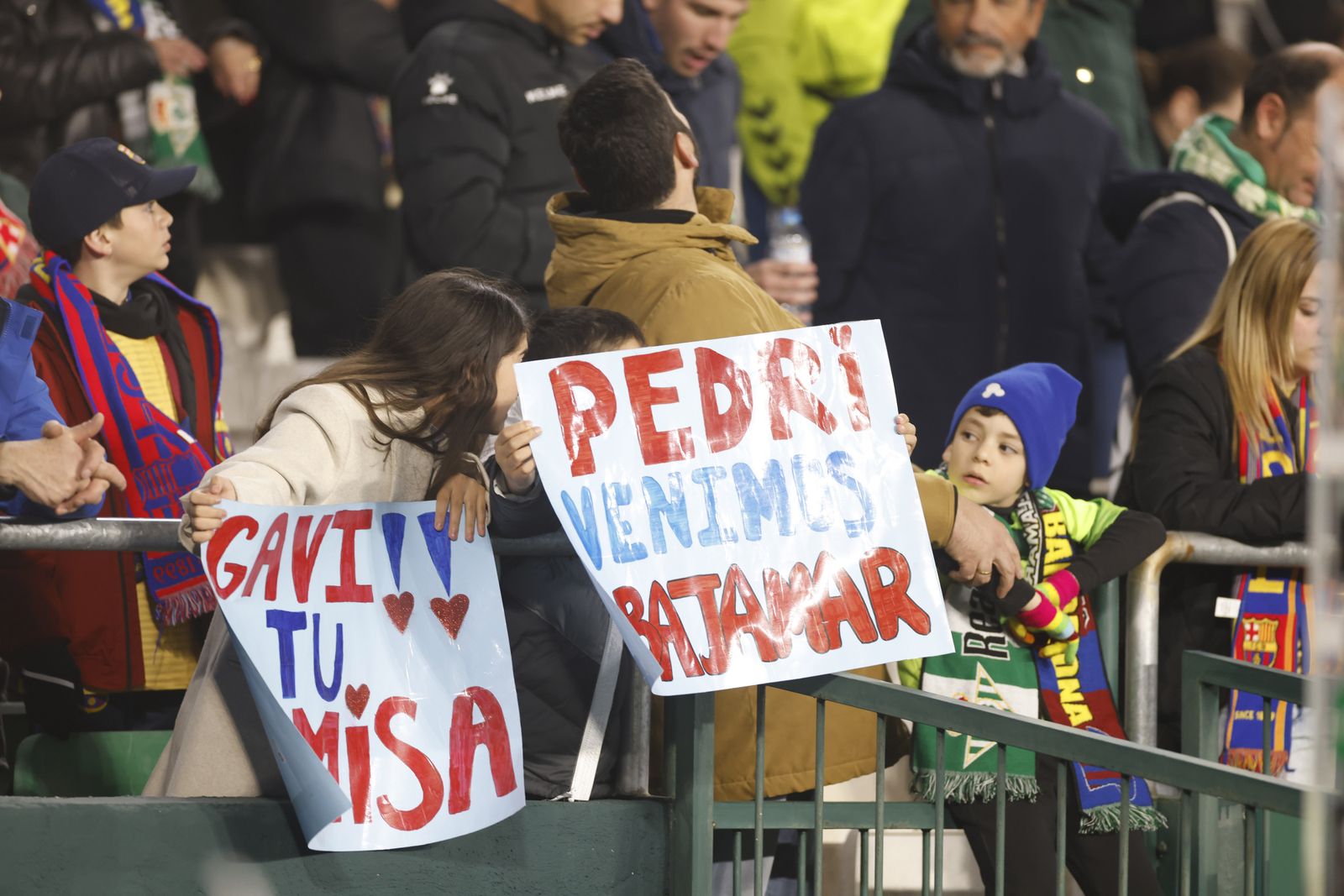 Búscate en las fotos del Betis-Barcelona