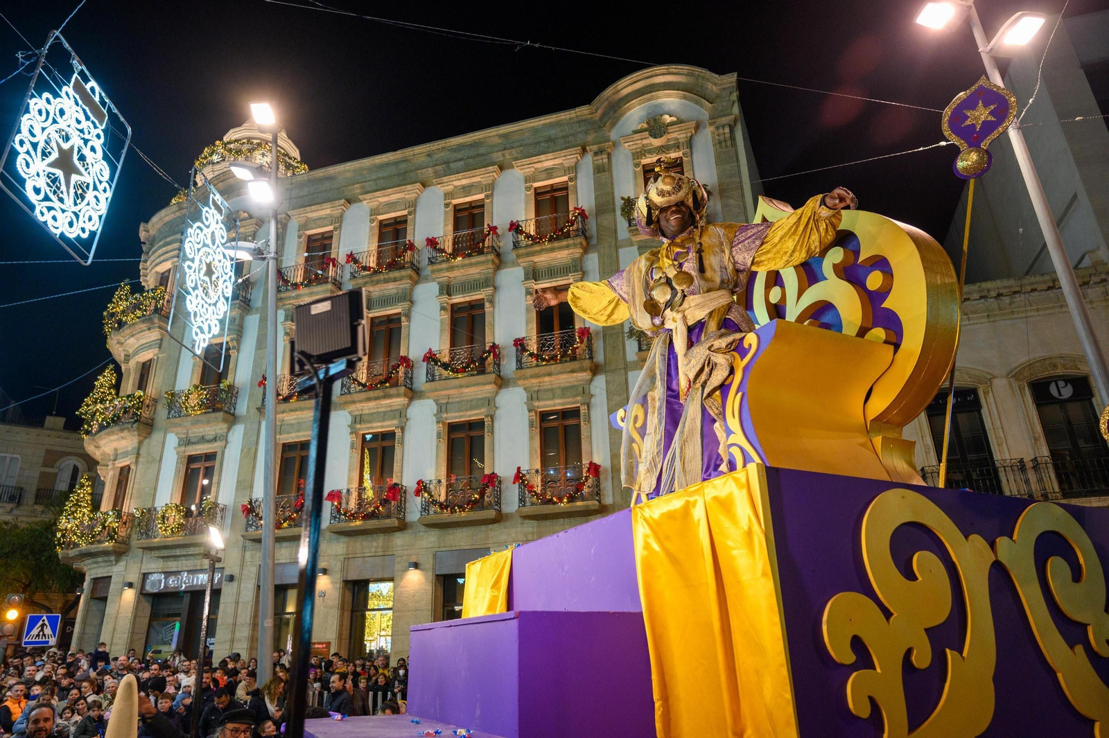 Cabalgata de Reyes Magos de 2024 en Almería.