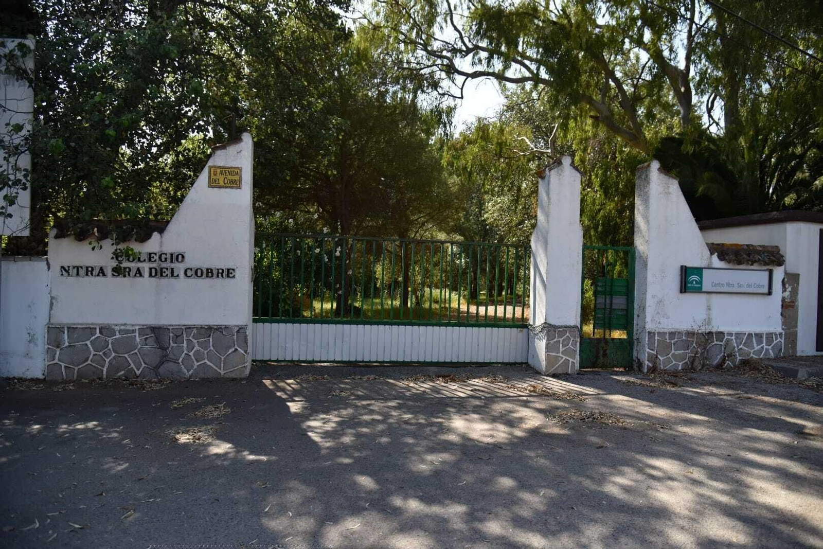 La entrada al antiguo centro de menores de El Cobre. La entrada al antiguo centro de menores de El Cobre.