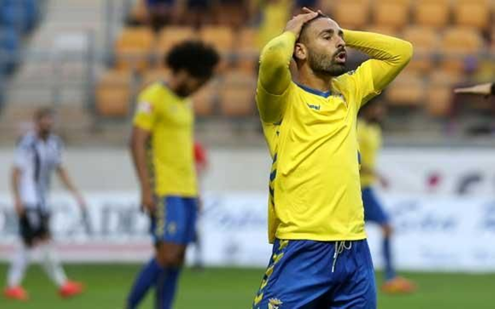 El Cádiz despide a Kike Márquez