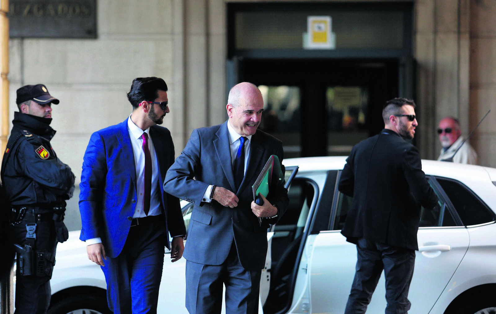 El ex presidente contradice a Griñán sobre lo que "conocía" el Consejo de Gobierno