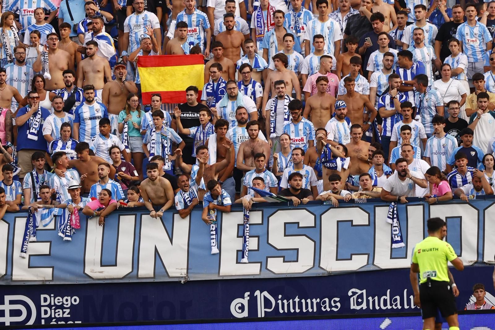 Búscate en las gradas de La Rosaleda en el Málaga CF-Eibar