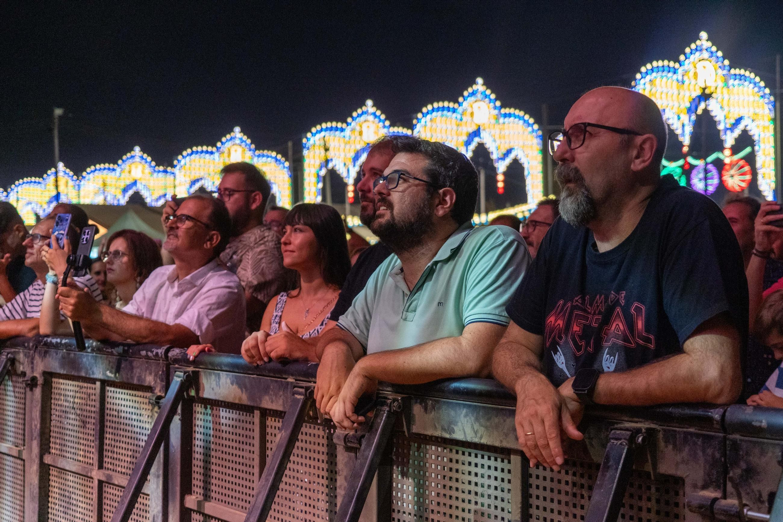 Colombinas 2025: Imágenes del concierto de Seguridad Social en las Fiestas Colombinas