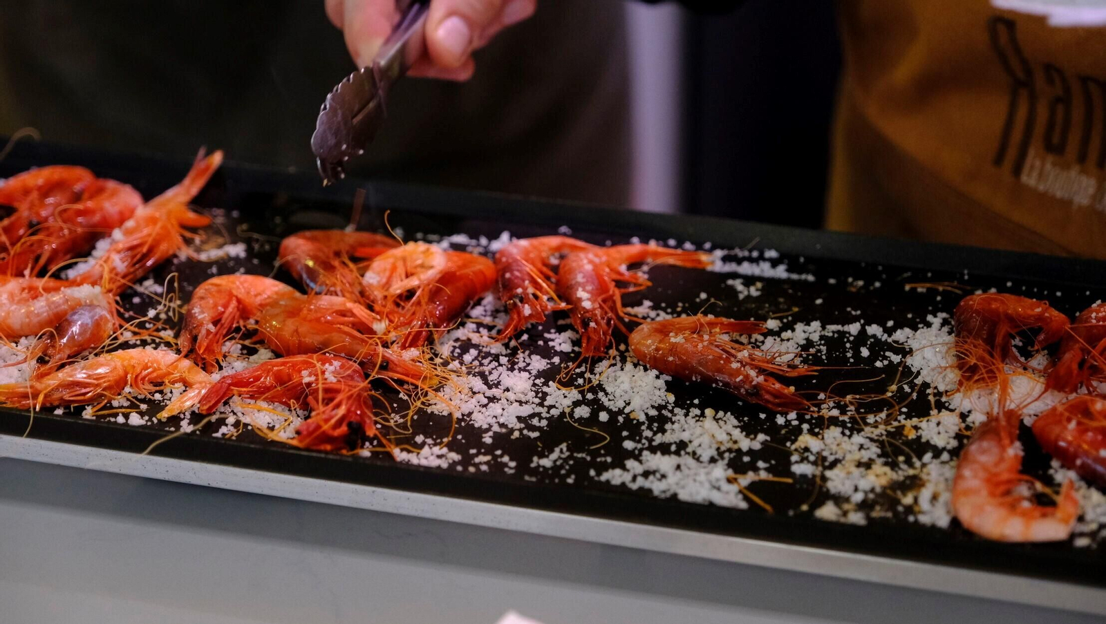 Vea los exquisitos platos preparados en el 'showcooking' de la Gamba Roja de Almería Vea los exquisitos platos preparados en el 'showcooking' de la Gamba Roja de Almería