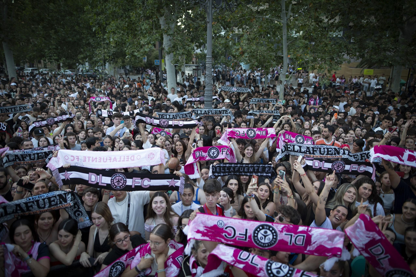 Así fue el concierto de Dellafuente en Granada para presentar su disco