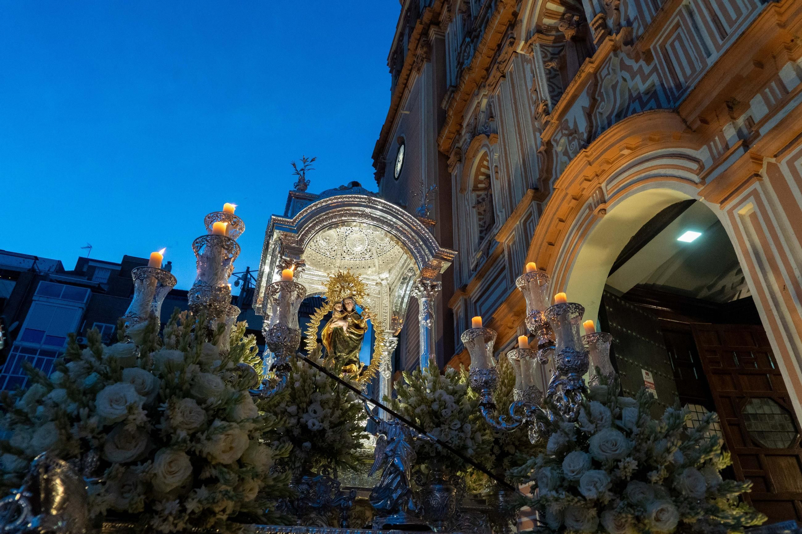 Imágenes del traslado de Nuestra Señora de la Cinta a la Parroquia Mayor de San Pedro