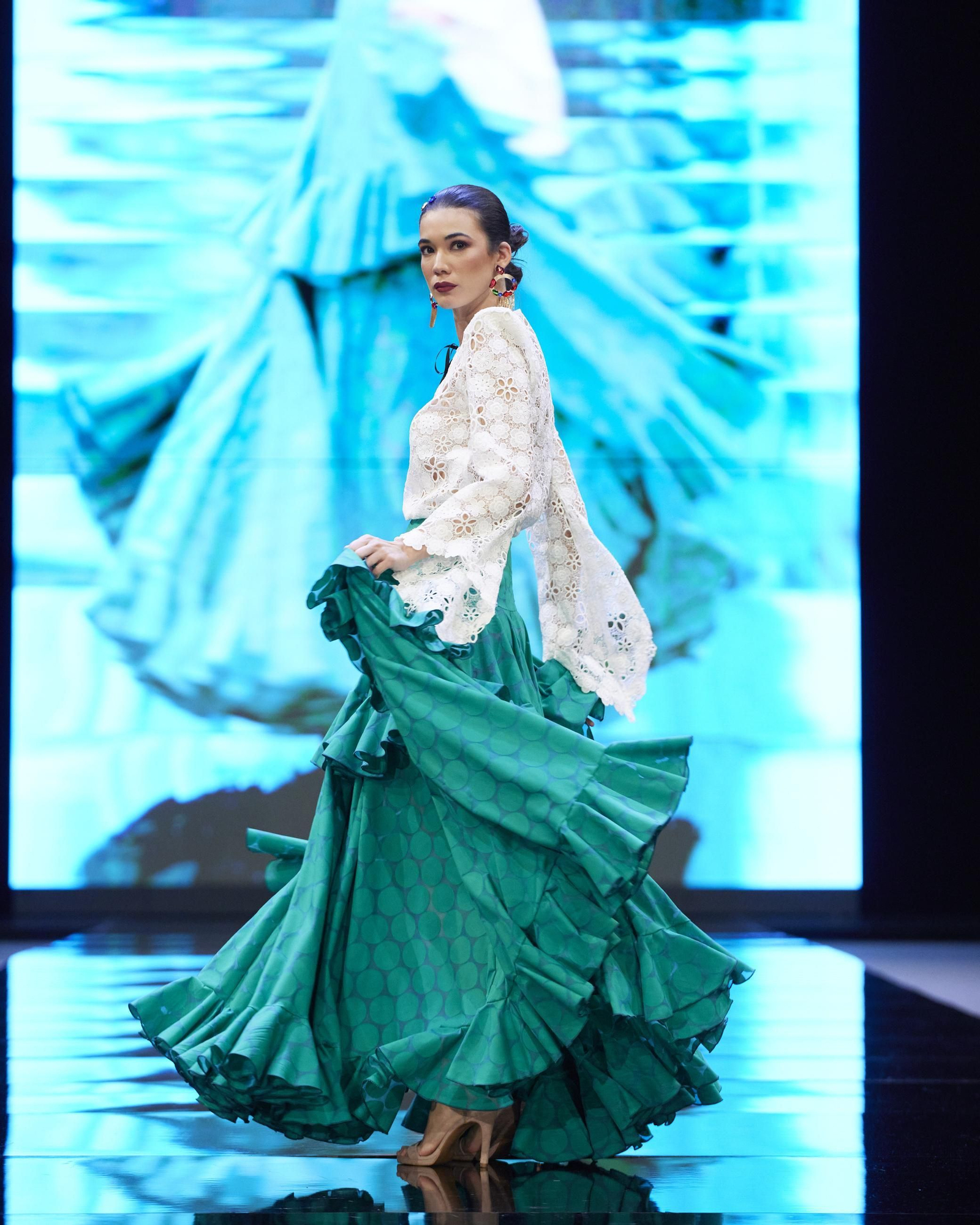 Desfile de Carmen Latorre en SIMOF 2025, todas las fotos