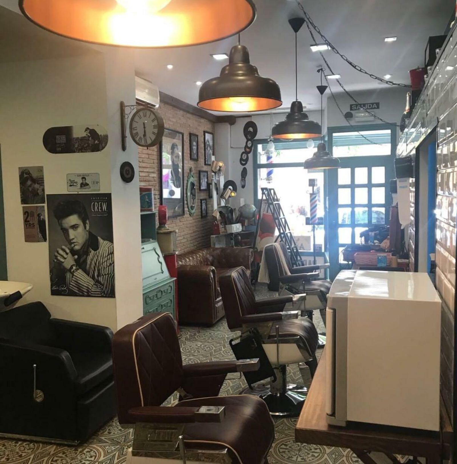 Nada más de machote que una peluquería clásica y viril.