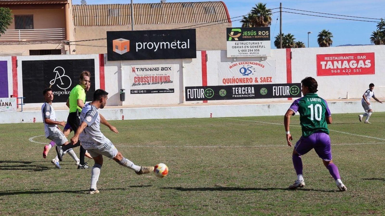 Adri Rodríguez fue una de las novedades del Xerez CD ante La Unión.