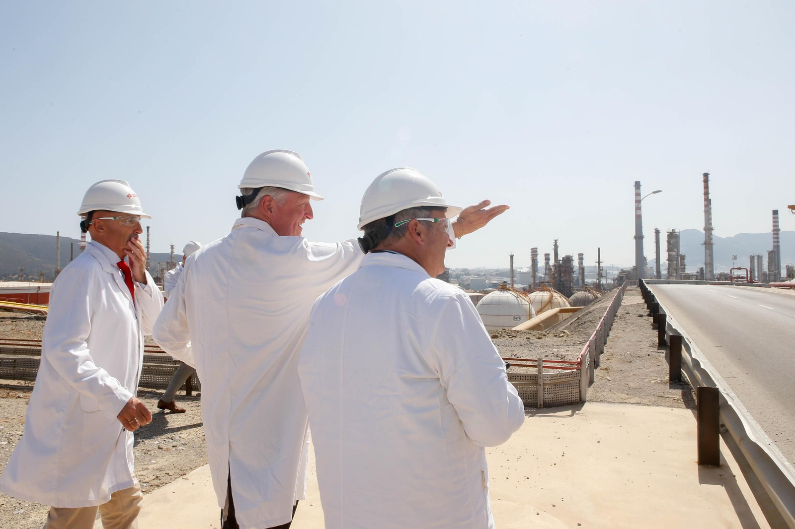 Visita del ministro de Industria al parque de Cepsa en San Roque para conocer sus proyectos de hidrógeno verde Visita del ministro de Industria al parque de Cepsa en San Roque para conocer sus proyectos de hidrógeno verde