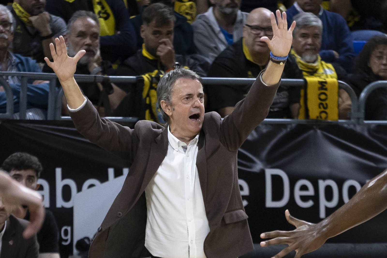 Fisac, en el La Laguna Tenerife-Casademont Zaragoza