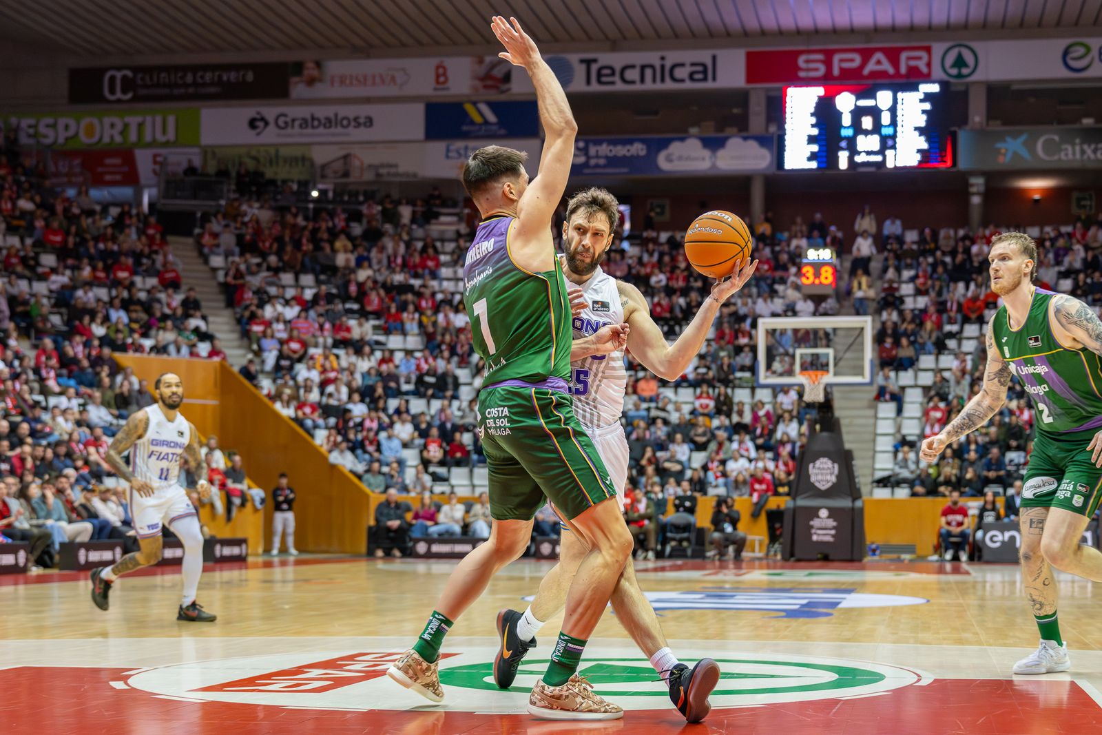 Bàsquet Girona-Unicaja, en fotos