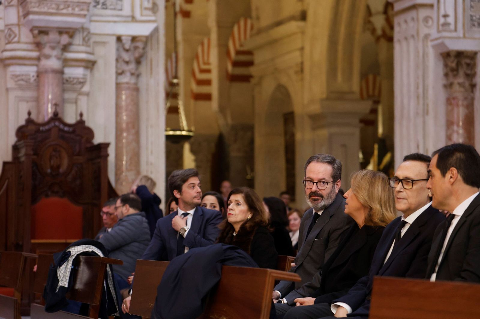 Las imágenes del funeral en Córdoba por las víctimas de la tragedia de Adamuz