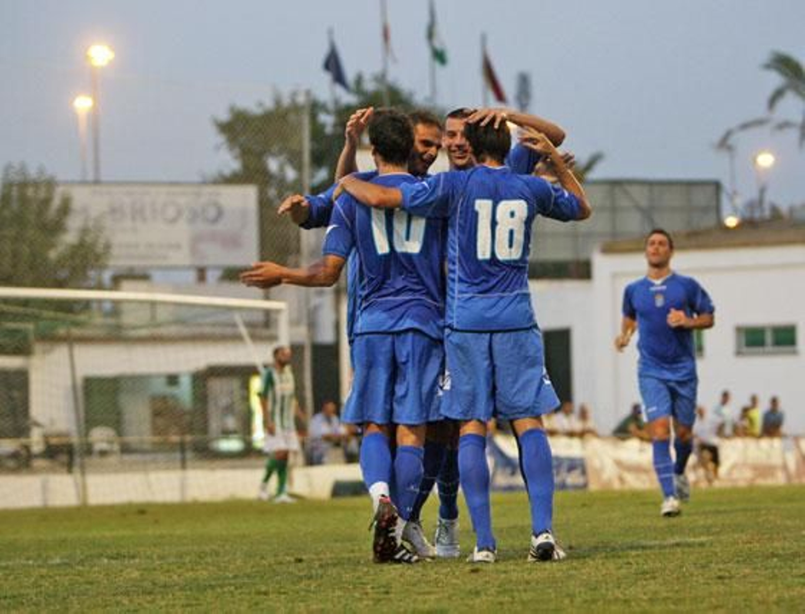 Pablo Redondo sirvió desde la derecha un buen balón a Óscar Díaz, que sólo tuvo que empujar y matar el partido por cero a dos 

Foto: Juan Carlos Toro