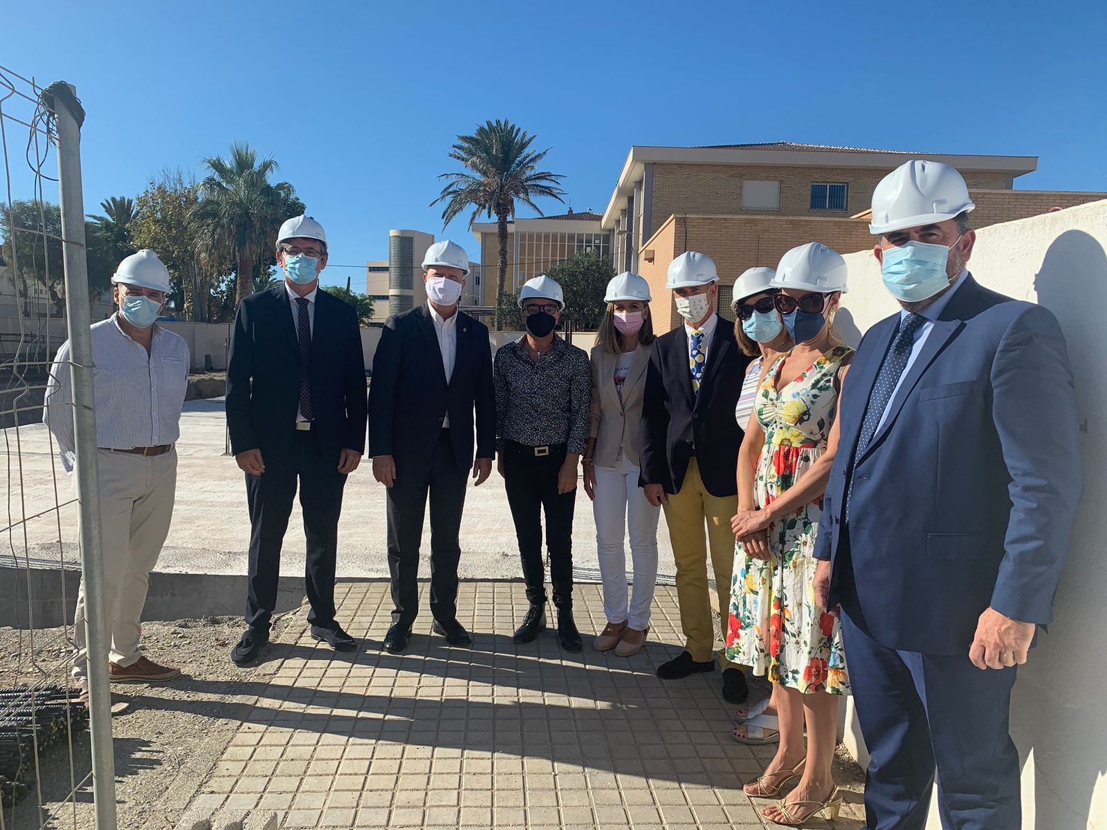 Javier Imbroda visita las obras para la ampliación en 100 plazas del CEIP Mare Nostrum de Adra