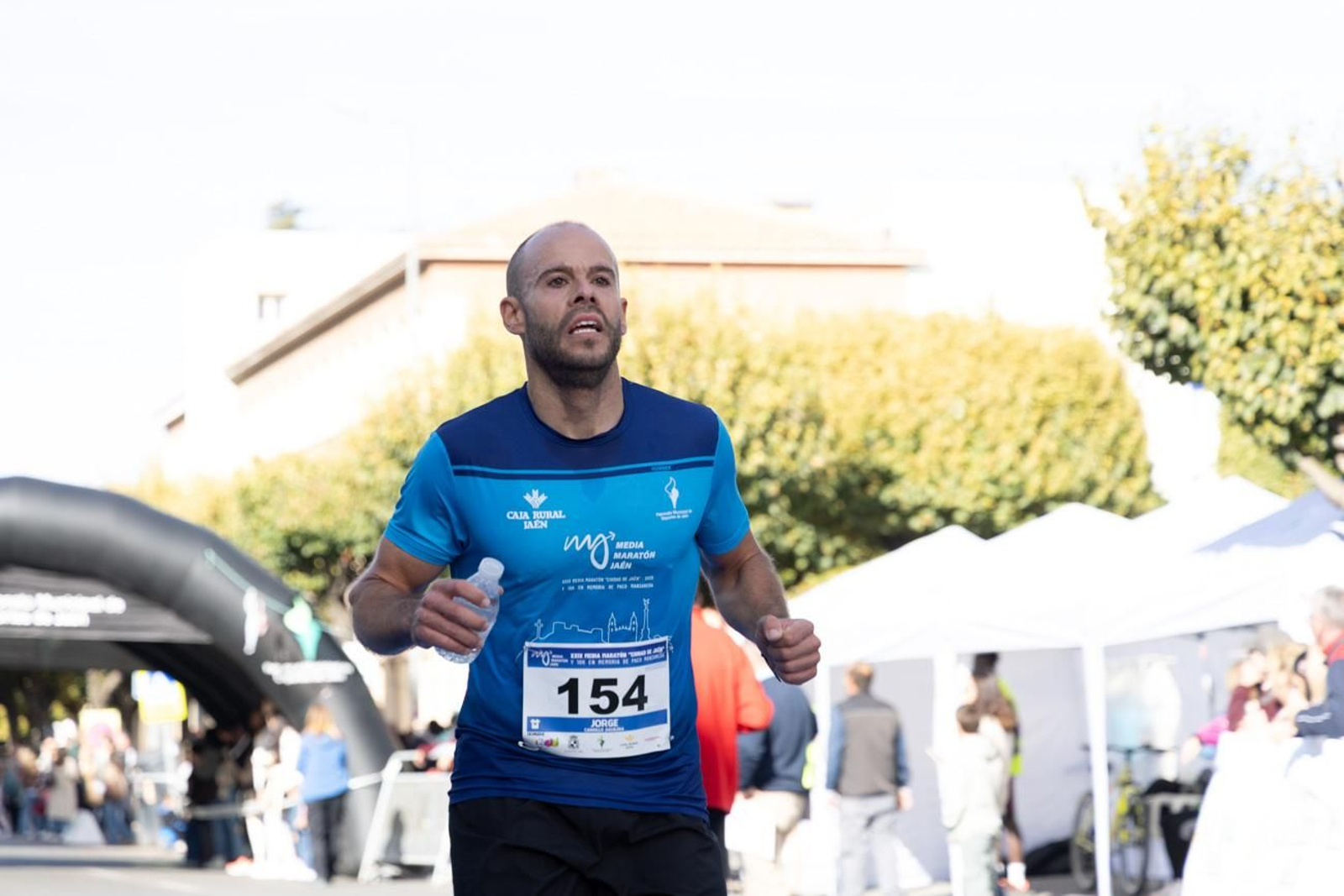 En imágenes: multitudinaria e histórica XXIX Media Maratón 'Ciudad de Jaén' y 10k en memoria de Paco Manzaneda (2)