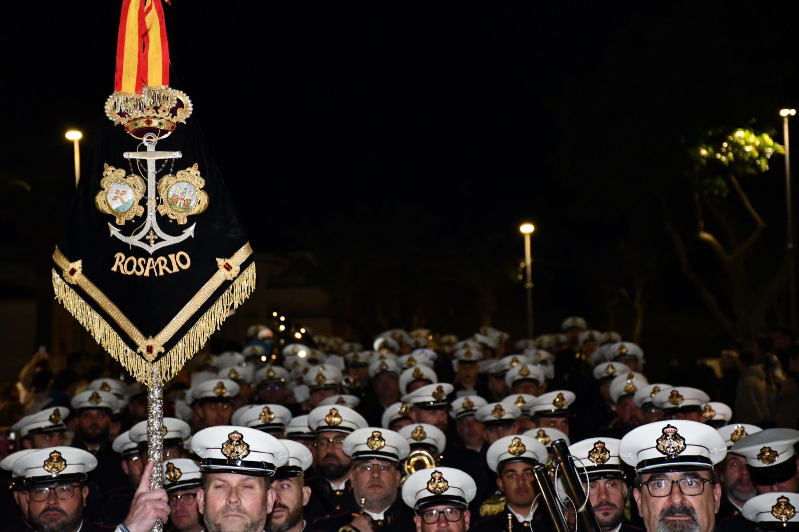 Un concierto de marchas procesionales llena Plaza de las Constituciones de San Roque