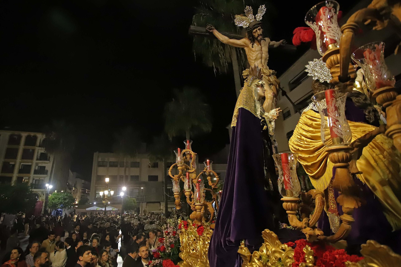 Fotos del Viernes Santo en Algeciras: Santo Entierro, Misericordia y Sagrada Mortaja