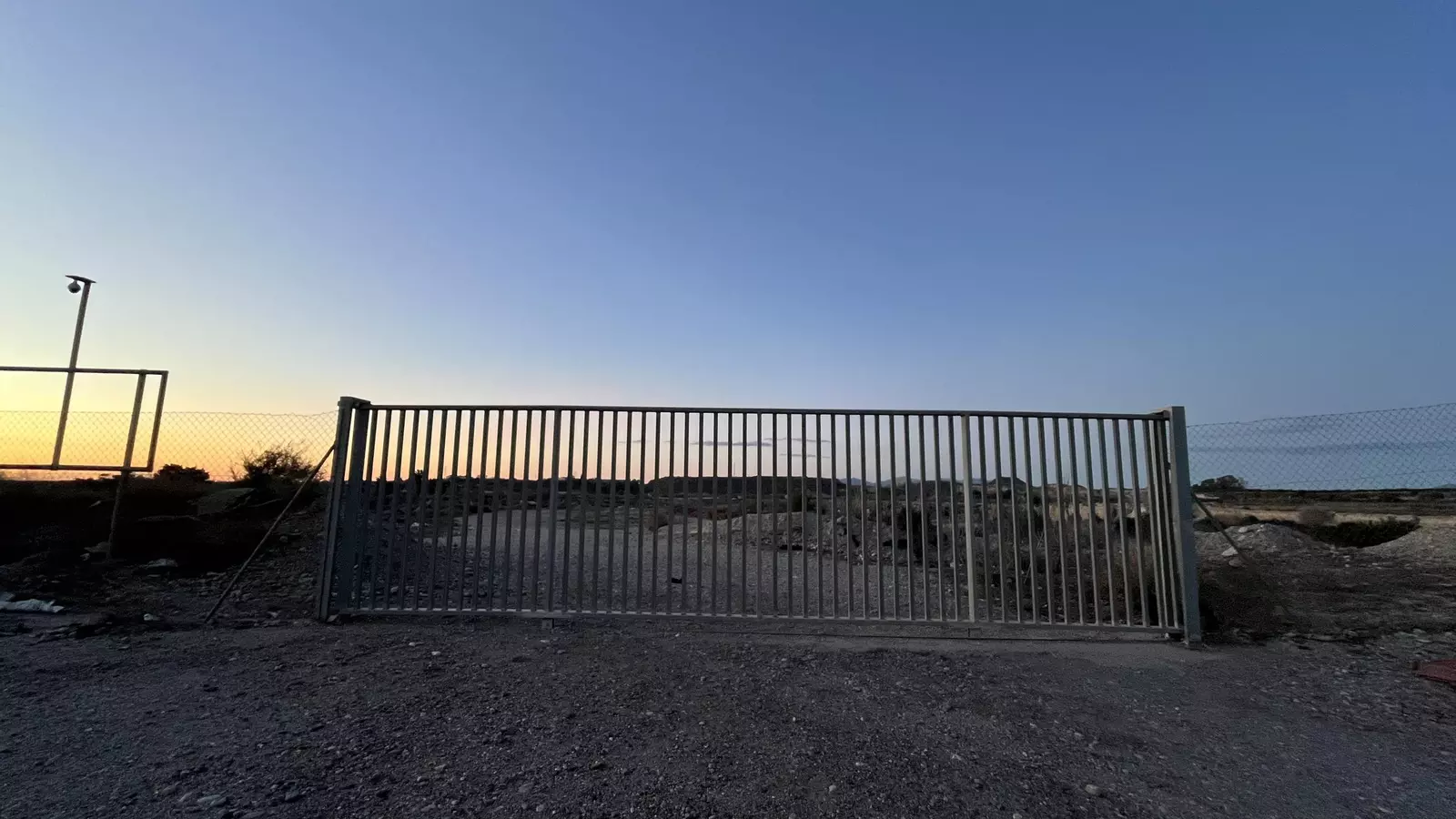 Este vertedero de Cuevas pronto será historia.