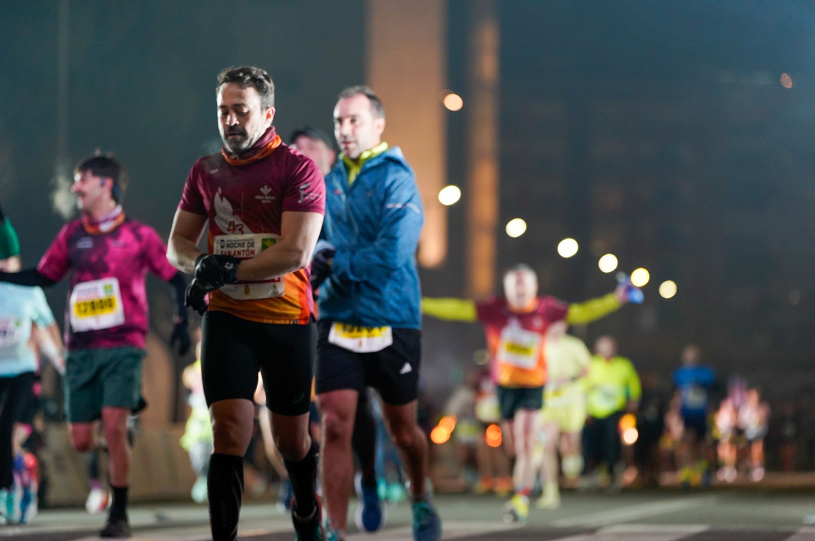 En imágenes: búscate en tu llegada a meta de la Carrera de San Antón 2026 (10)