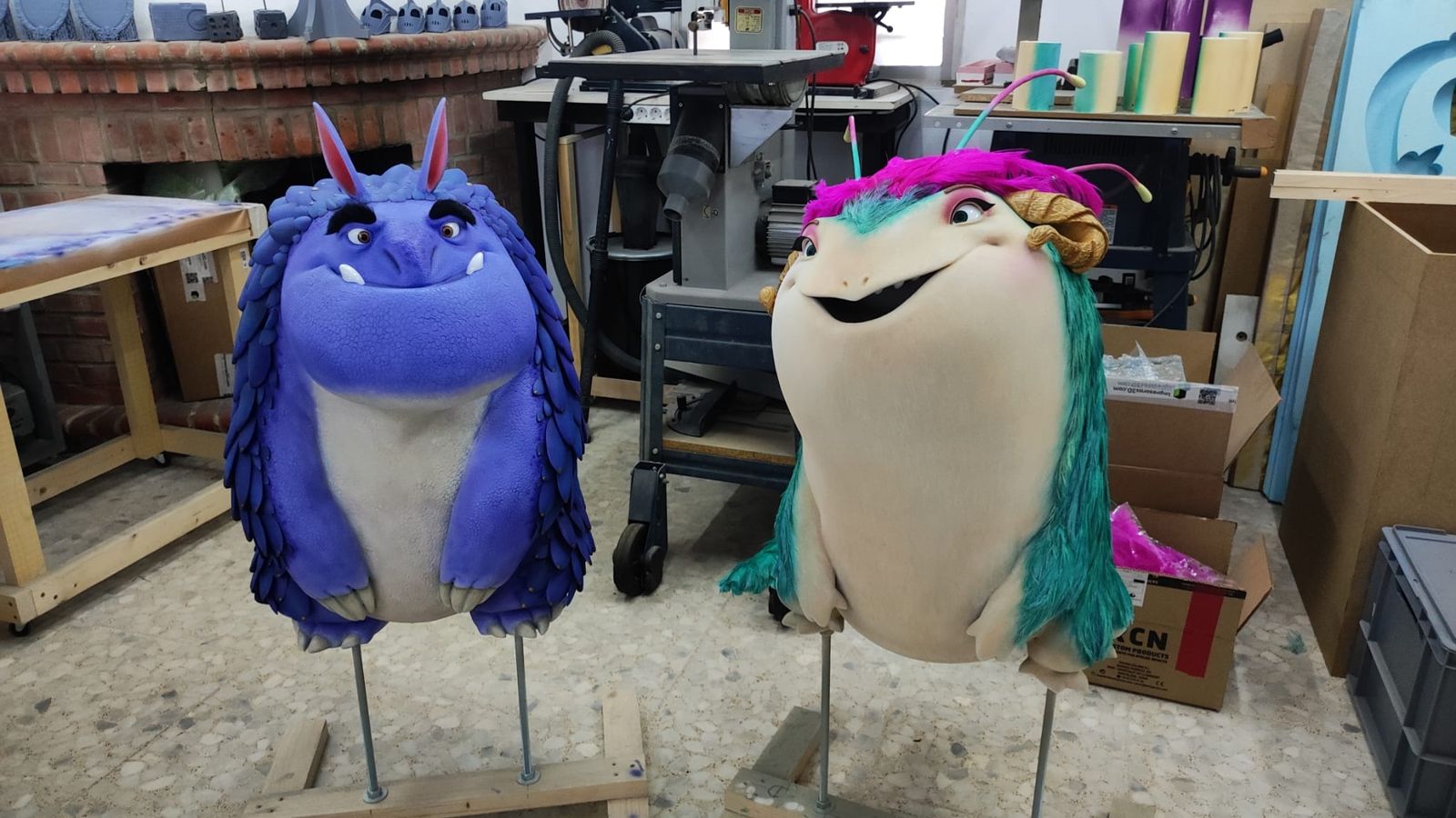 Figuras de dos de los personajes de 'Spellbound', elaboradas en el taller de Ossorio.