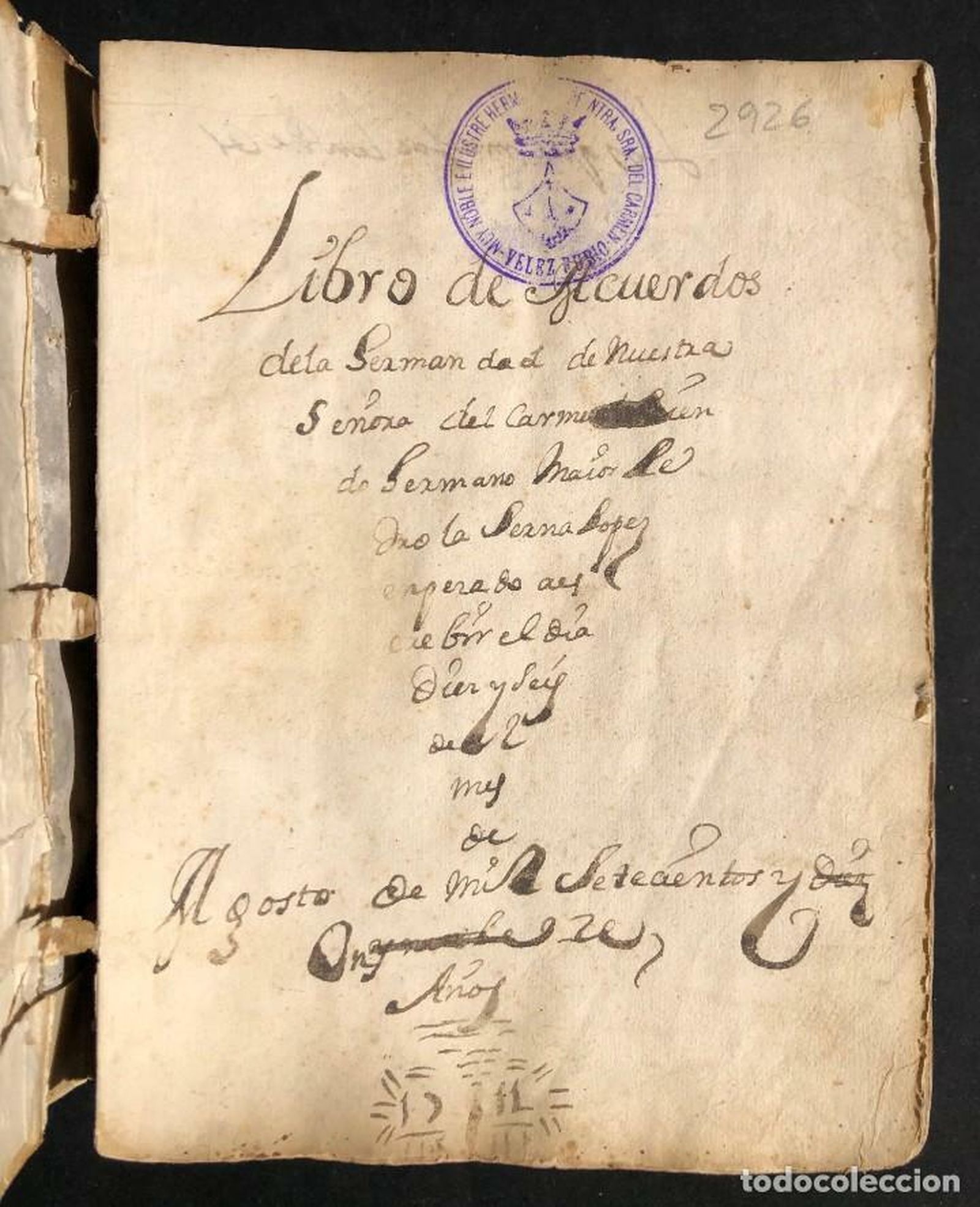 Libro que data del siglo XVIII con el título ‘Libro de acuerdos de la Hermandad de Nuestra Señora del Carmen’
