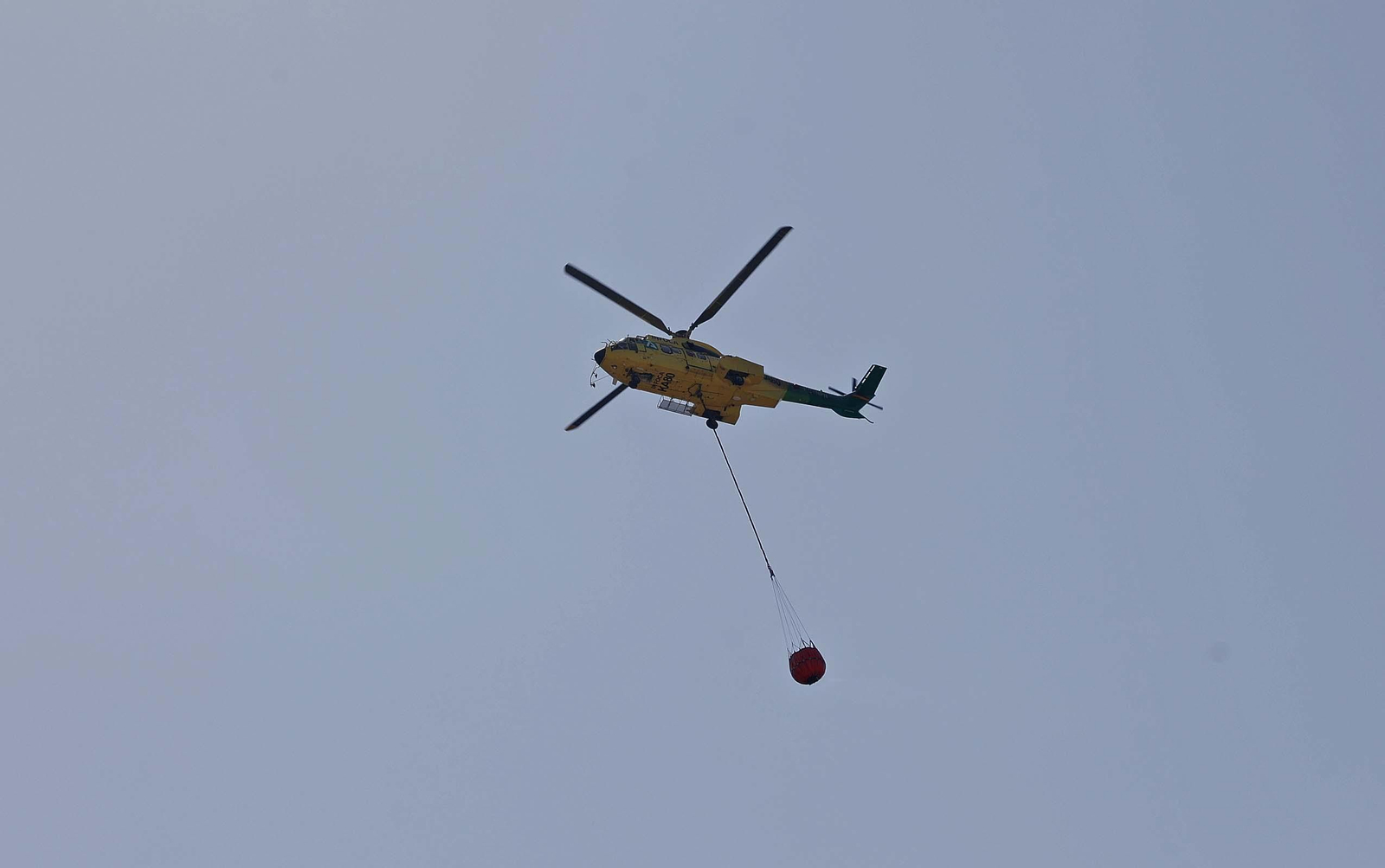 Así han quedado Atlanterra y Zahara de los Atunes tras el incendio forestal en la Sierra de la Plata de Tarifa