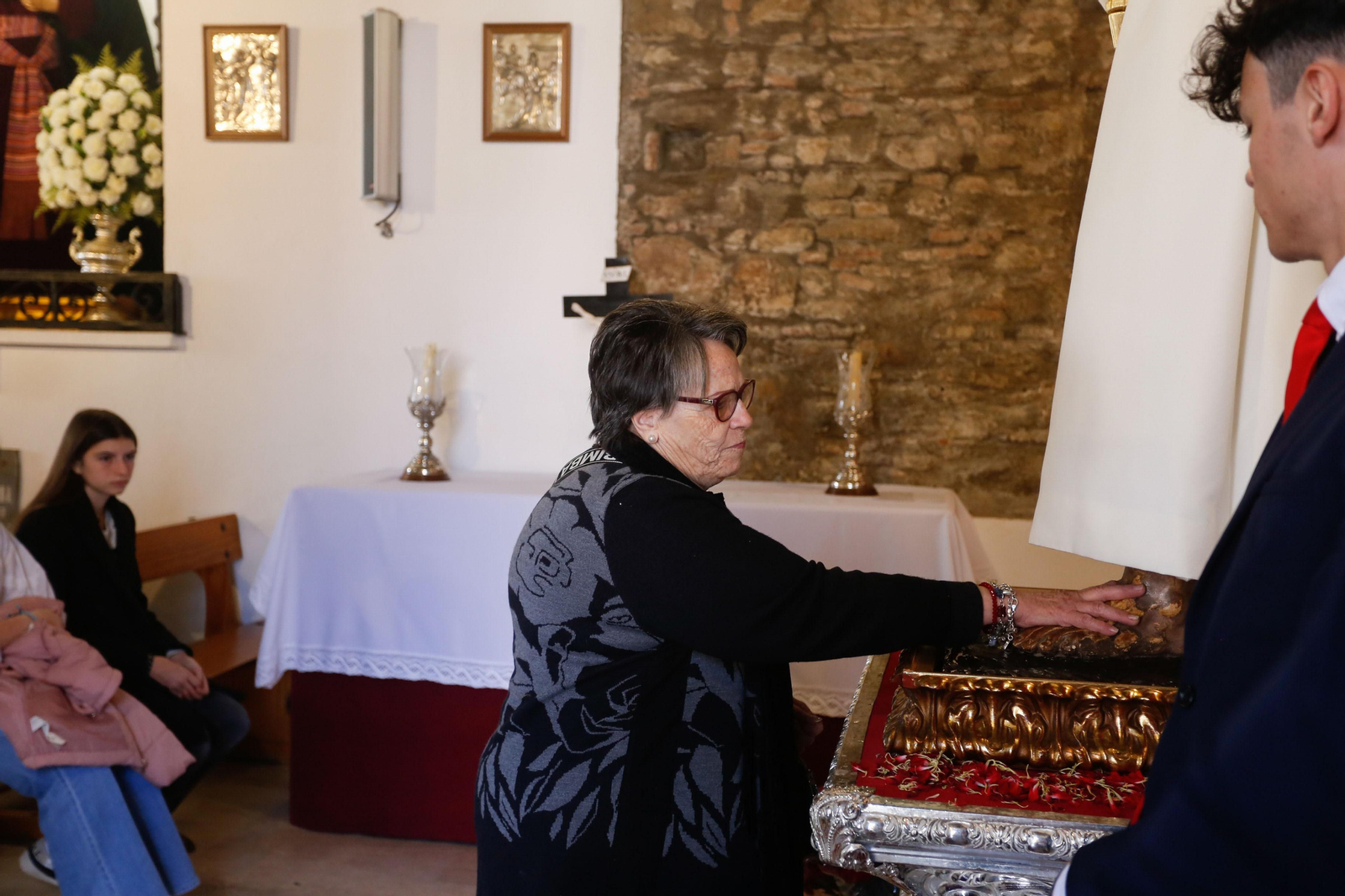 Imágenes del Besapie al Medinaceli en la Iglesia de San Isidro en Algeciras