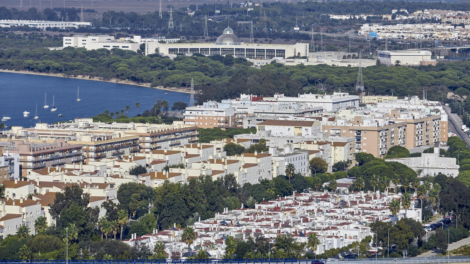 Vista aérea de la barriada Río San pedro de Puerto Real