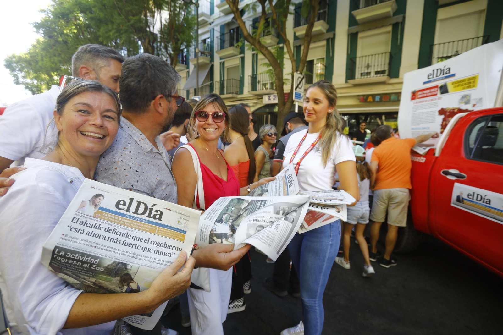 El ambiente en Montilla tras la llegada de La Vuelta, en imágenes