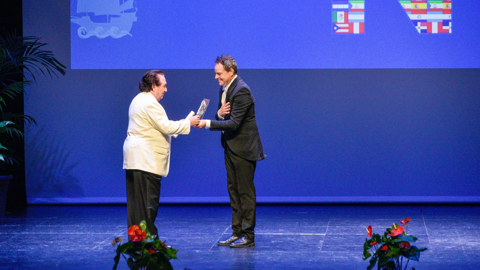 Las fotos de la II Gala de la Hispanidad premios 'Novia del Sol' a la cultura