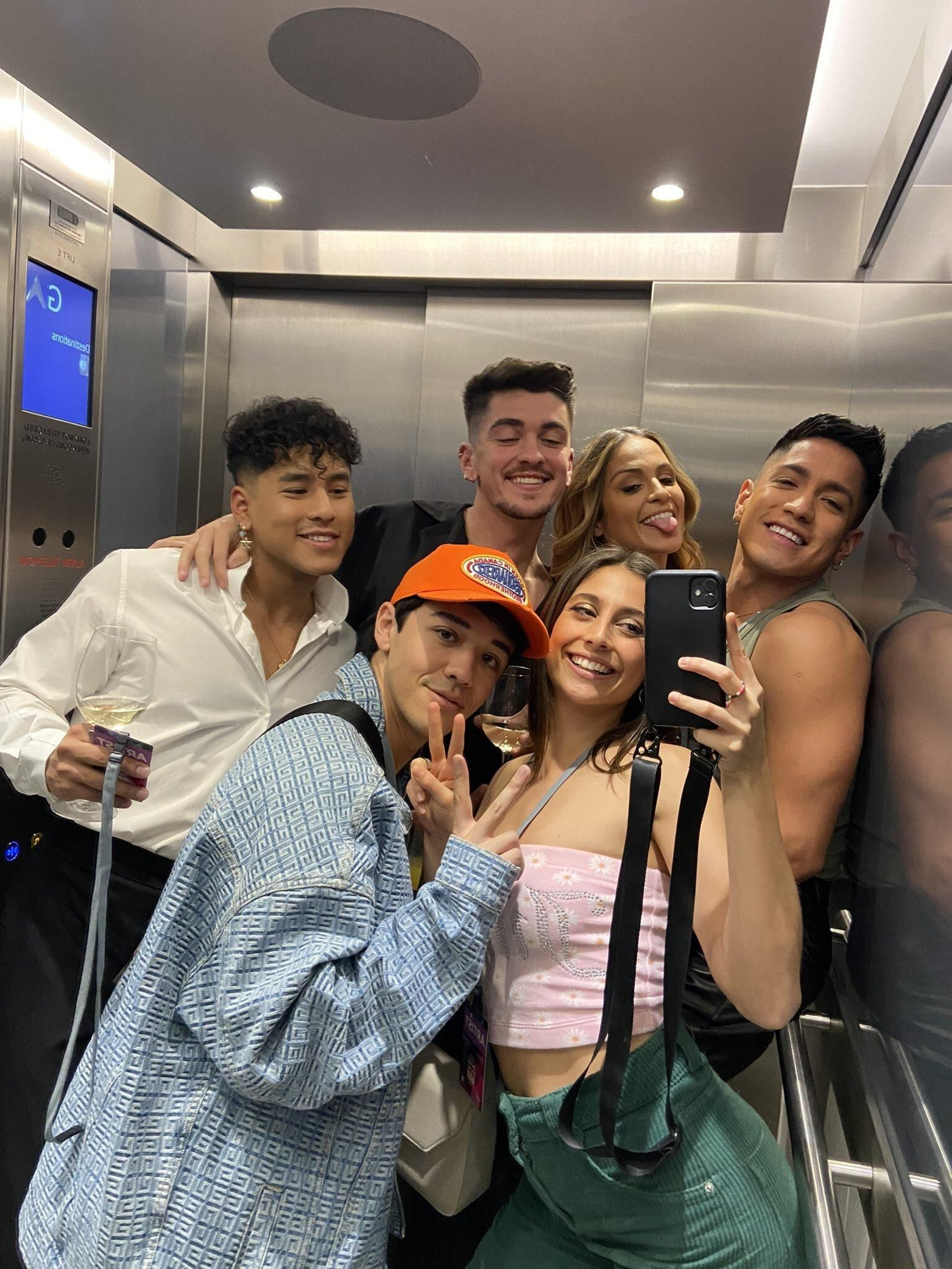 María Pérez en un selfie con sus compañeros en uno de los recientes viajes antes de Turín