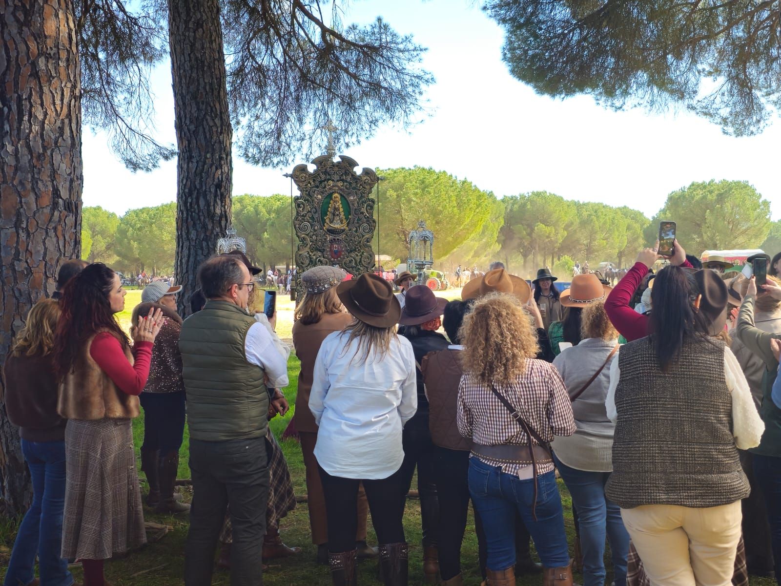 Huelva, en su peregrinación en la cancela de Gato.