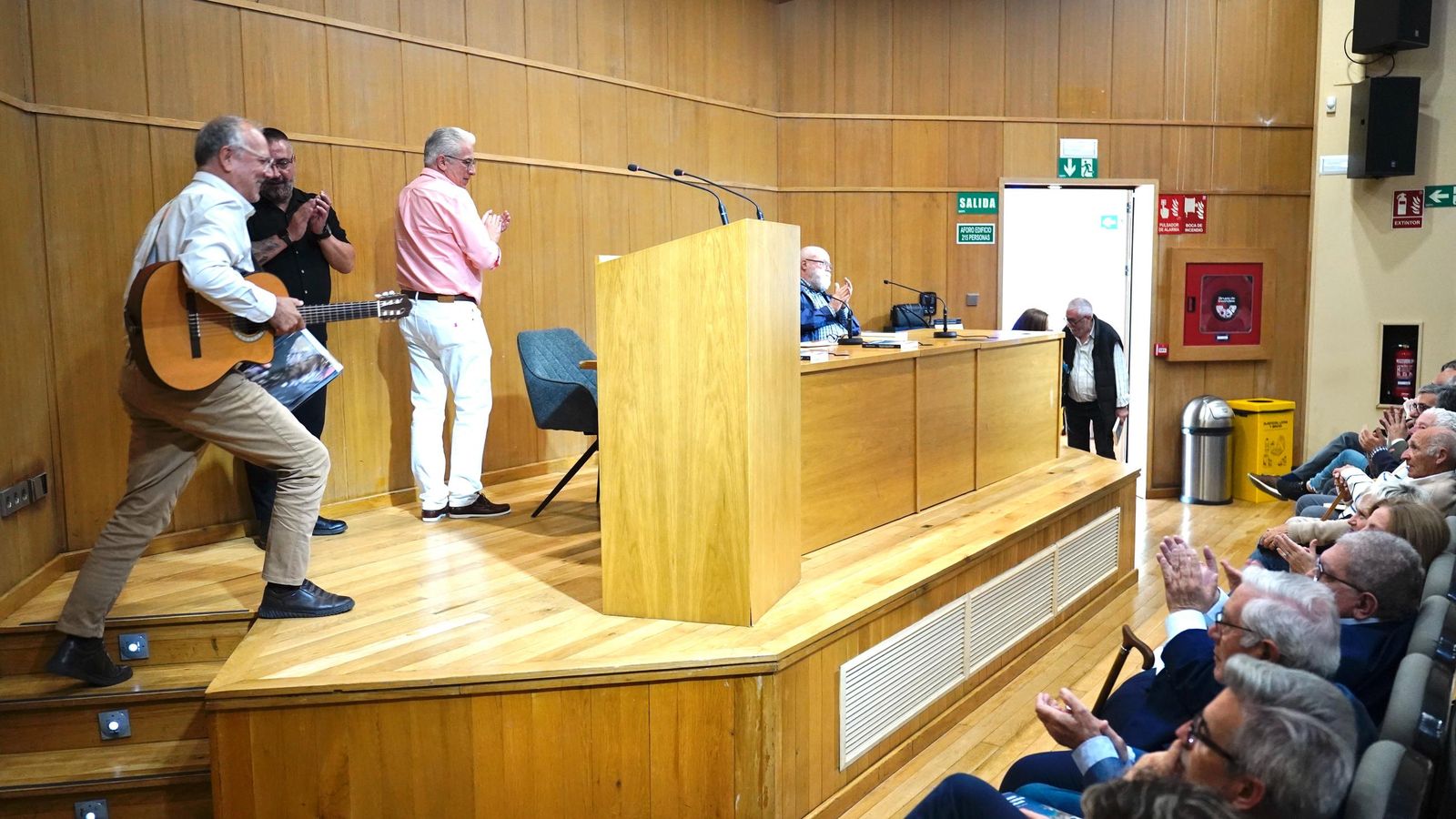 Fotos de la presentación del libro de Roberto Losada en el Auditorio Millán Picazo