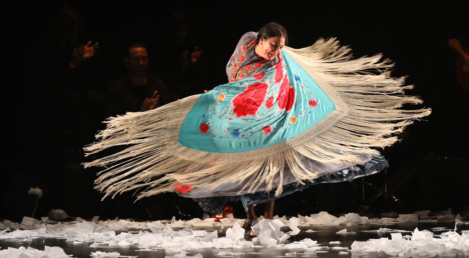 La Lupi durante una actuación.