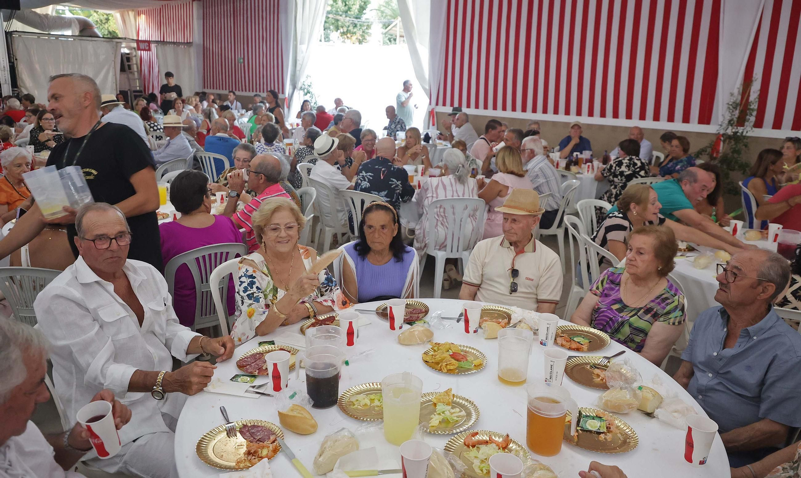 Fotos de la cena - homenaje a los mayores en la Feria de San Roque 2025 Fotos de la cena - homenaje a los mayores en la Feria de San Roque 2025