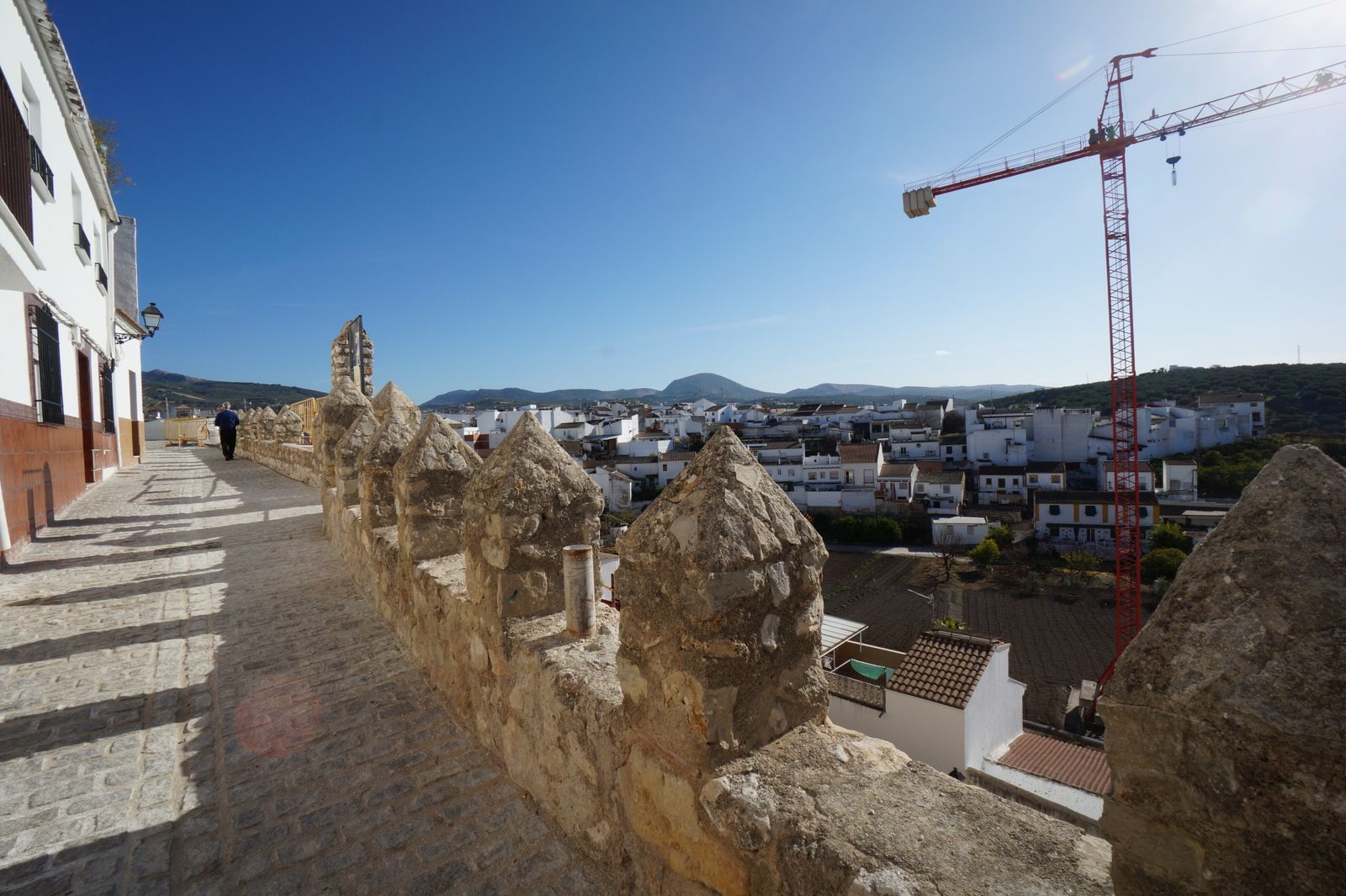 Muralla de la Villa de Cabra.