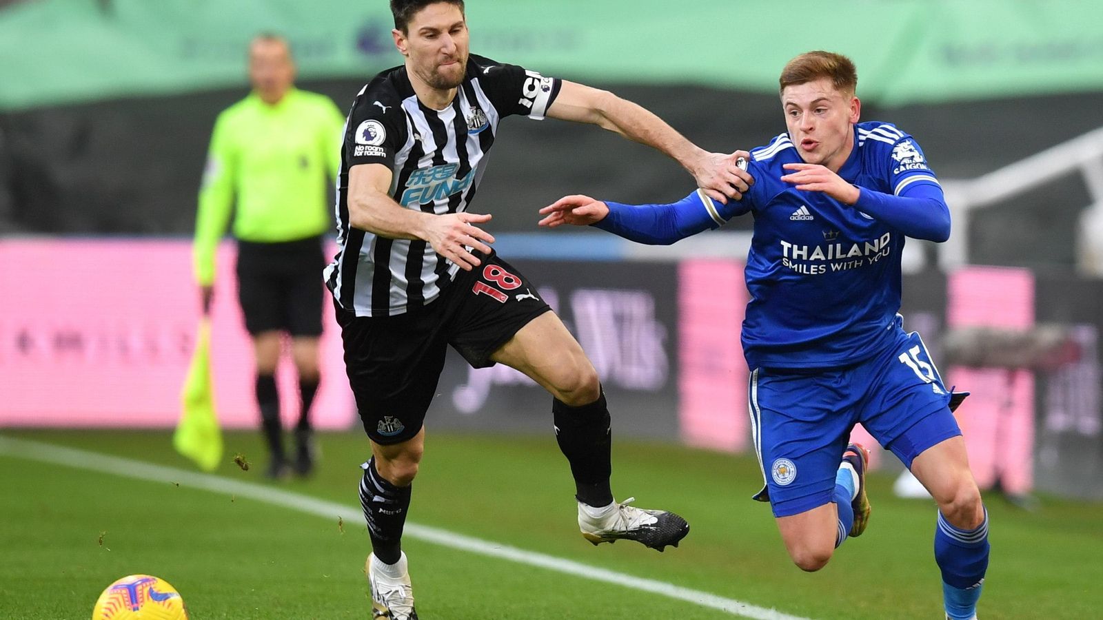 Fede Fernández, en un partido del Newcastle.