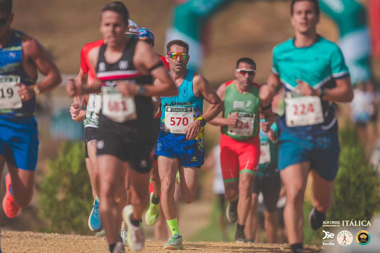 Búscate en las fotos del Cross de Itálica 2025 | 2