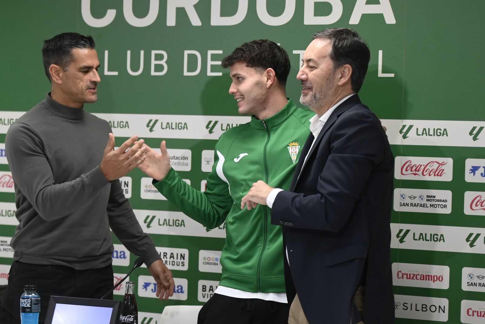 Las mejores fotos de la presentación de Trilli con el Córdoba CF
