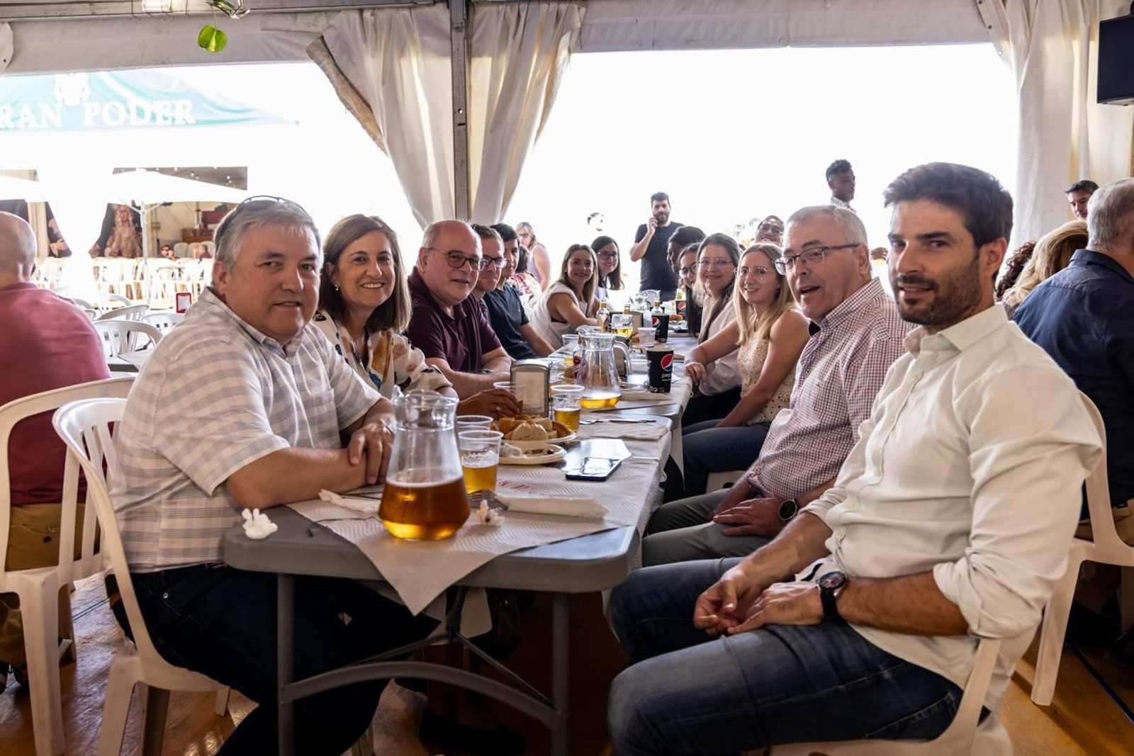 Las comidas de empresa se suceden en la Feria de San Lucas