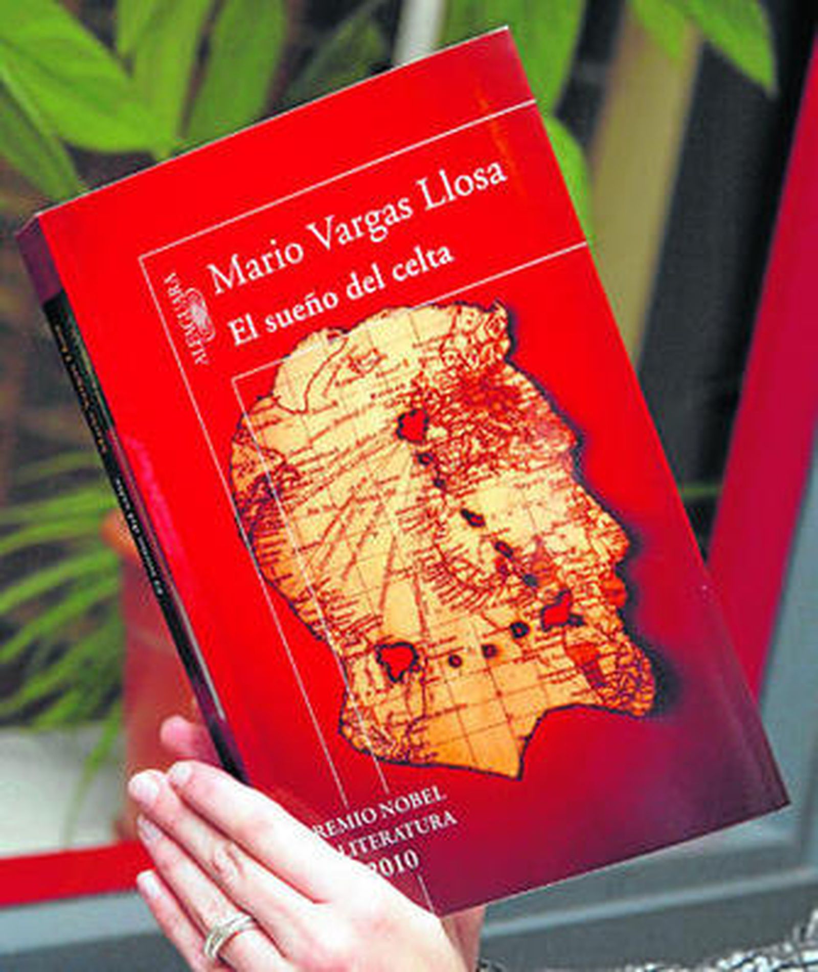 Mario Vargas Llosa regresa con un libro admirable, a la altura de sus mejores obras.