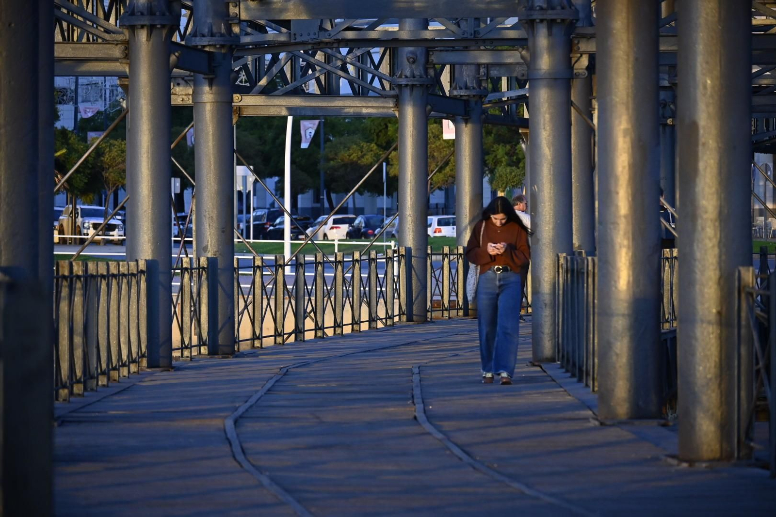 Un paseo por el Muelle del Tinto de Huelva, en imágenes