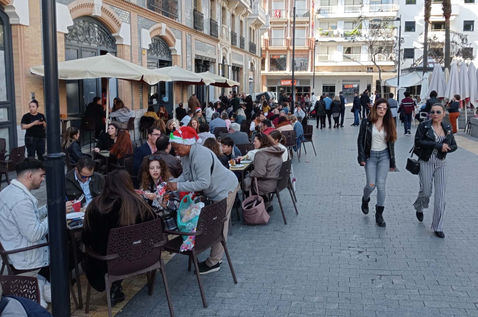 Imágenes del ambiente festivo del 31 de diciembre en Huelva