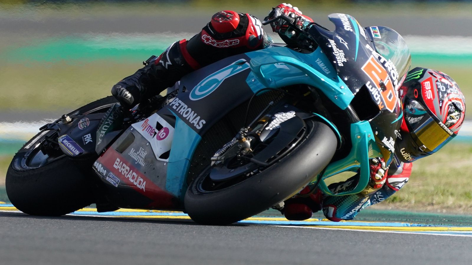 Quartararo, en uno de sus giros en Le Mans.