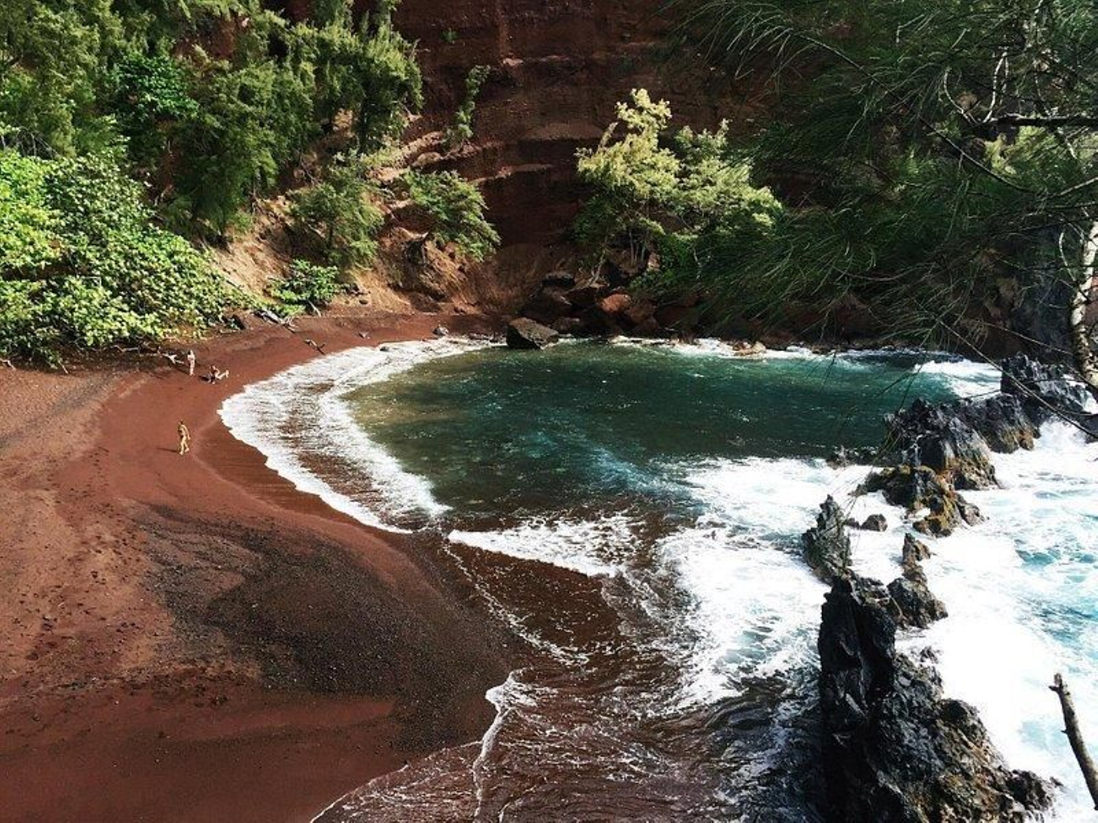 Playa de Kaihalulu en Maui